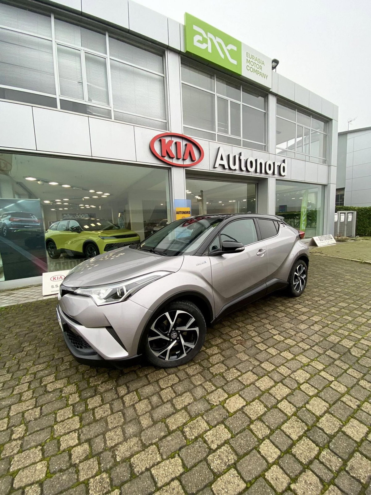 Toyota Toyota C-HR 1.8 Hybrid E-CVT Lounge