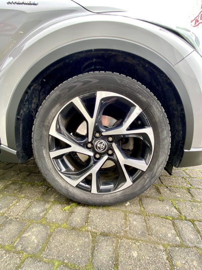 Toyota Toyota C-HR 1.8 Hybrid E-CVT Lounge (4)