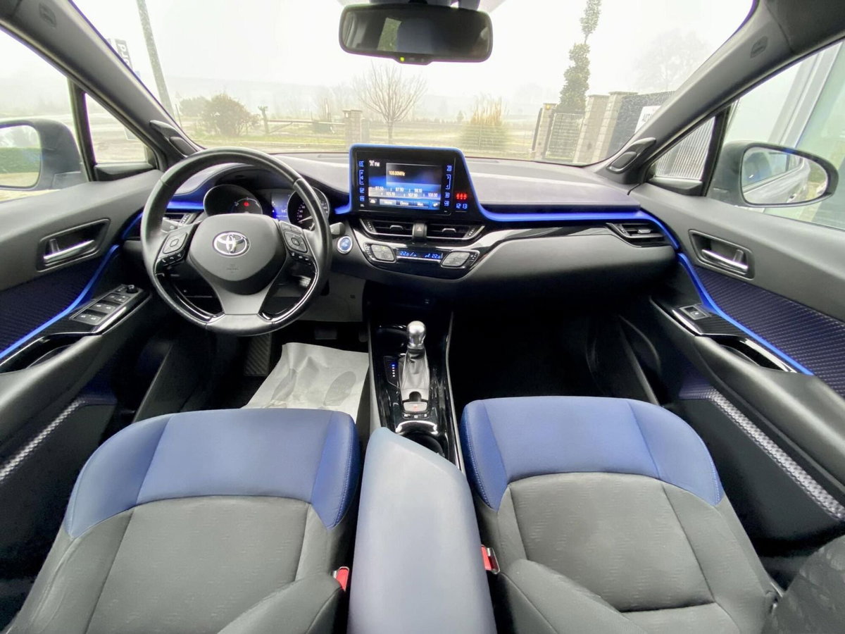 Toyota Toyota C-HR 1.8 Hybrid E-CVT Lounge (6)