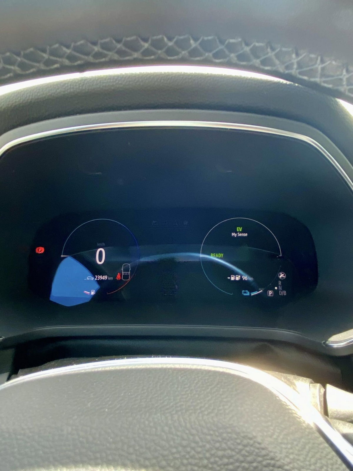 Renault Captur Plug-in Hybrid E-Tech 160 CV Intens (12)