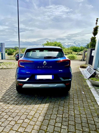 Renault Captur Plug-in Hybrid E-Tech 160 CV Intens (5)
