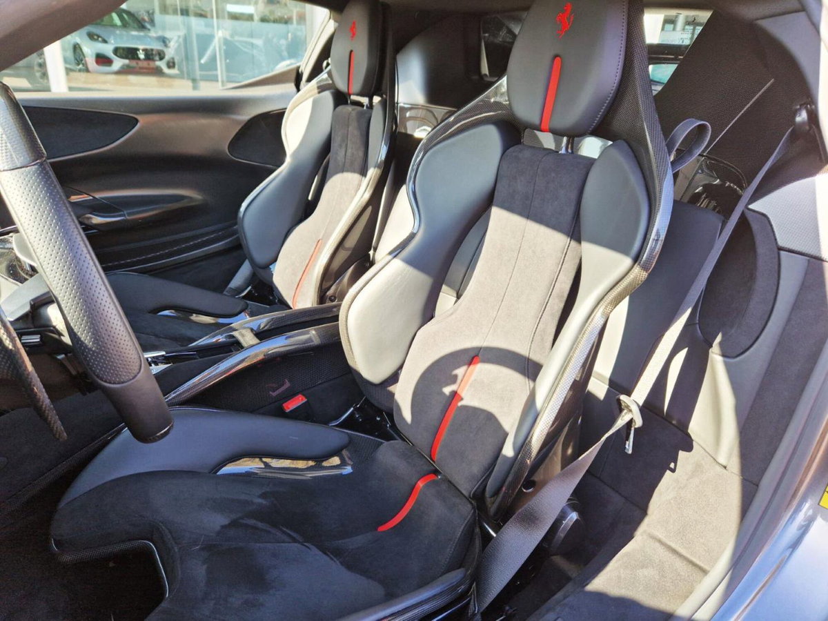 Ferrari SF90 Coupé SF90 Stradale (10)