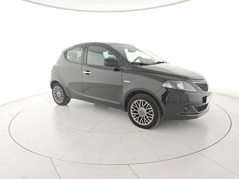 Lancia Ypsilon 1.0 FireFly 5 porte S&S Hybrid Gold Plus
