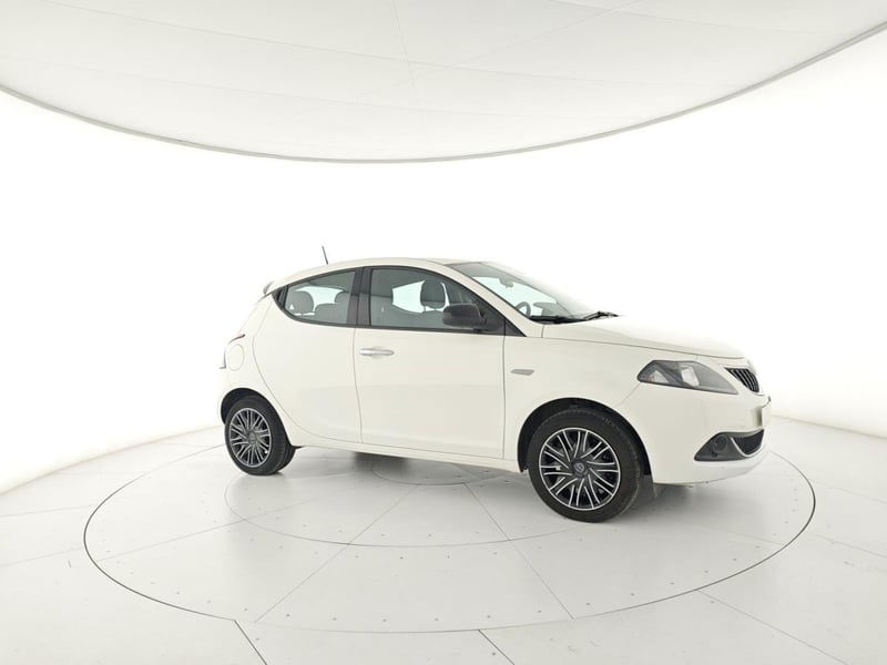 Lancia Ypsilon 1.0 FireFly 5 porte S&S Hybrid Gold Plus