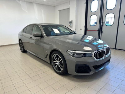 BMW Serie 5 520d 48V xDrive Msport (3)
