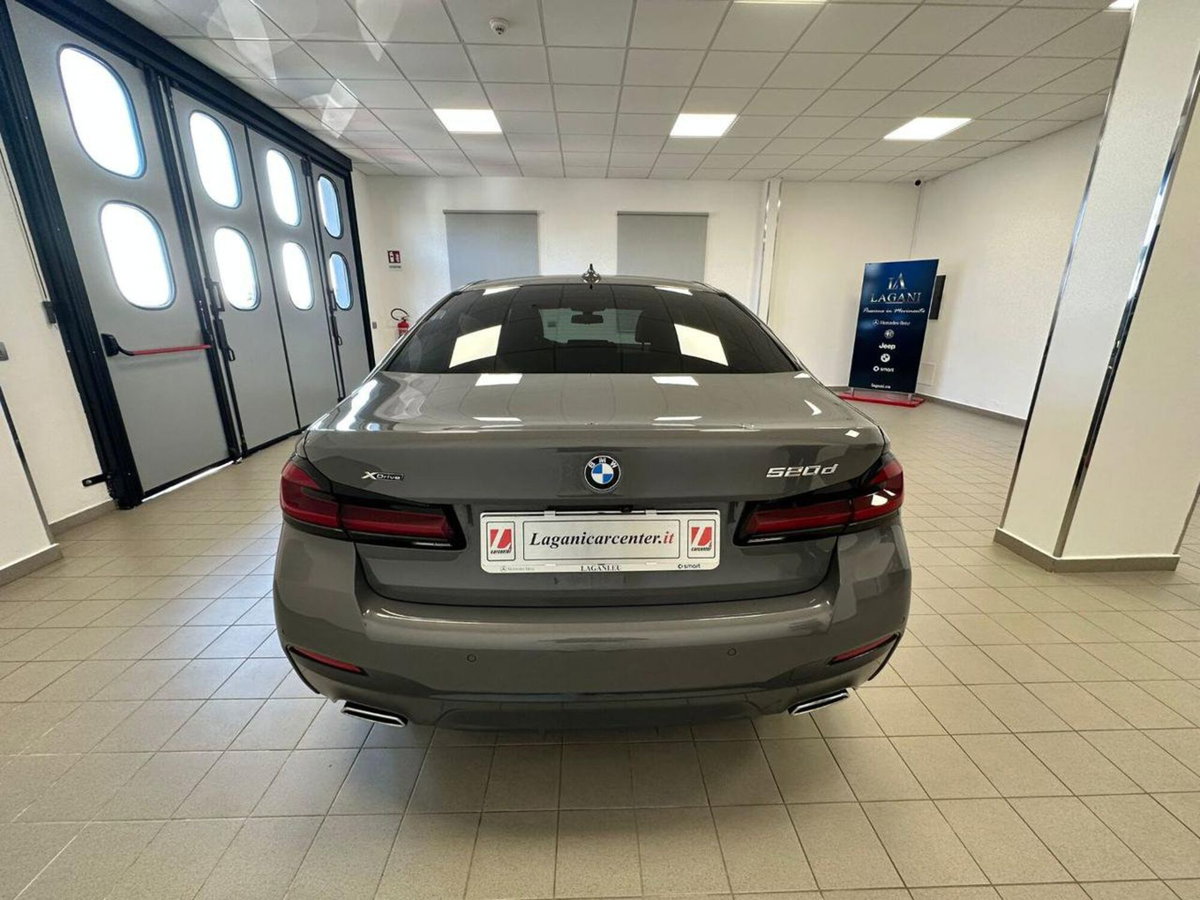 BMW Serie 5 520d 48V xDrive Msport (5)
