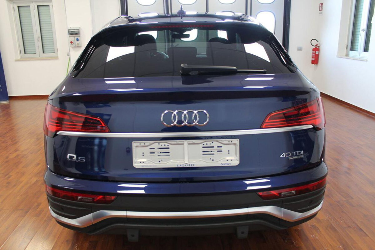 Audi Q5 Sportback 40 2.0 tdi mhev 12V S line Plus quattro s-tronic (4)