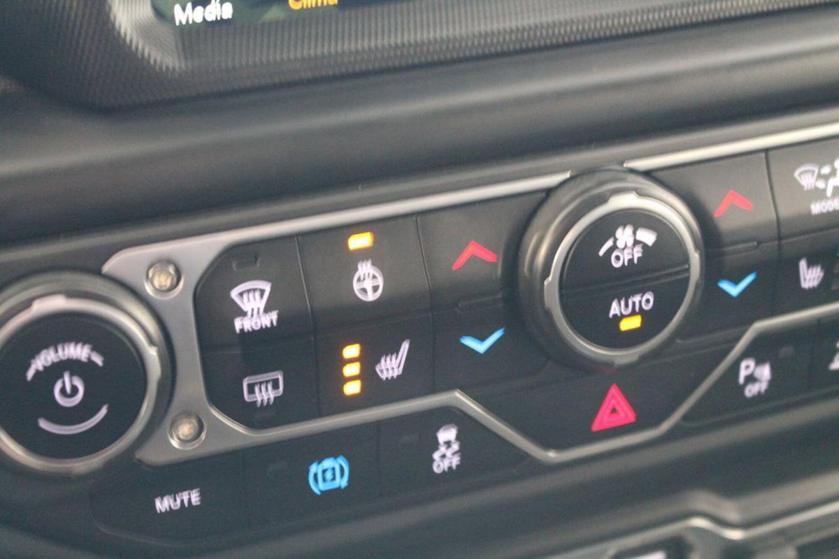 Jeep Wrangler Unlimited 2.0 atx phev Sahara 4xe auto (15)