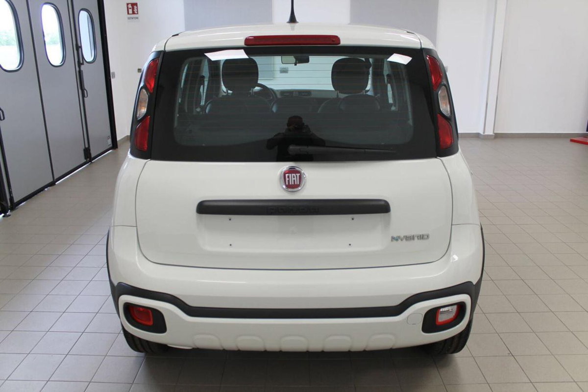 Fiat Panda 1.0 FireFly S&S Hybrid City Cross (5)