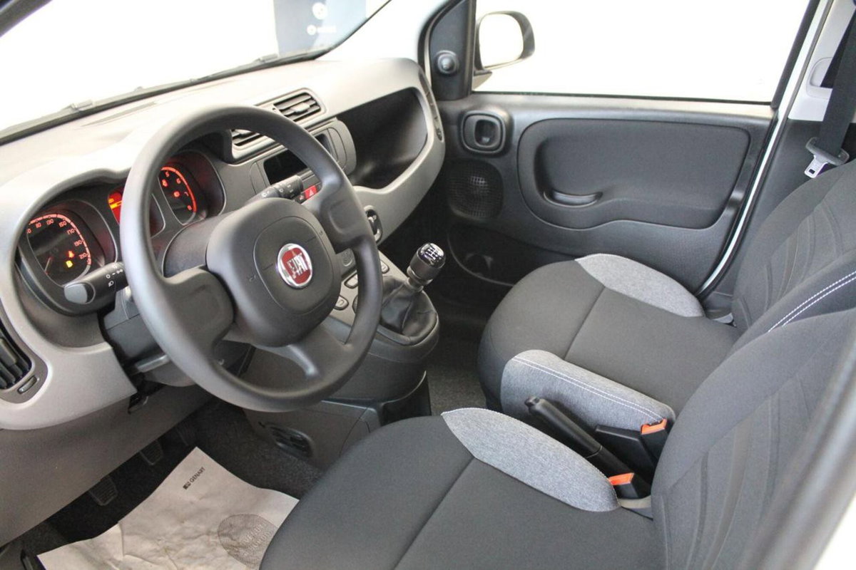 Fiat Panda 1.0 FireFly S&S Hybrid City Cross (7)