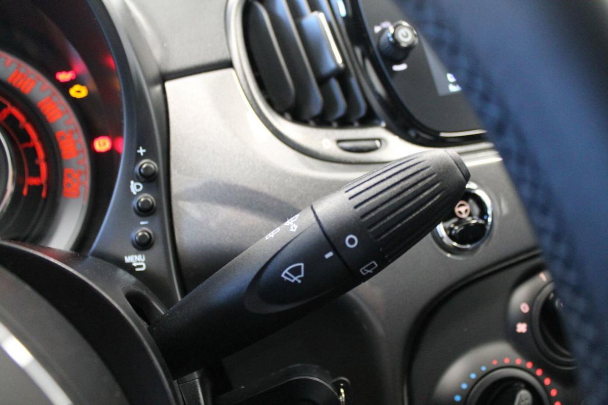 Fiat 500 1.0 Hybrid Club (14)