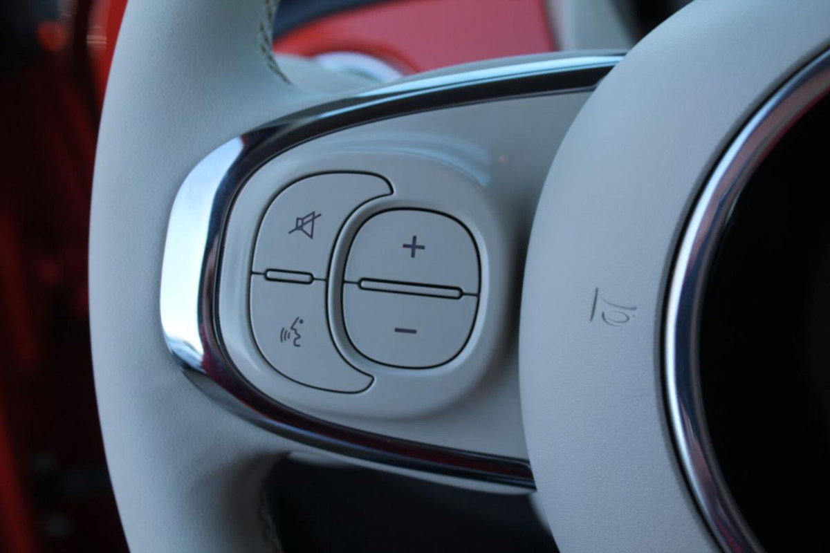 Fiat 500 1.0 Hybrid Club (11)