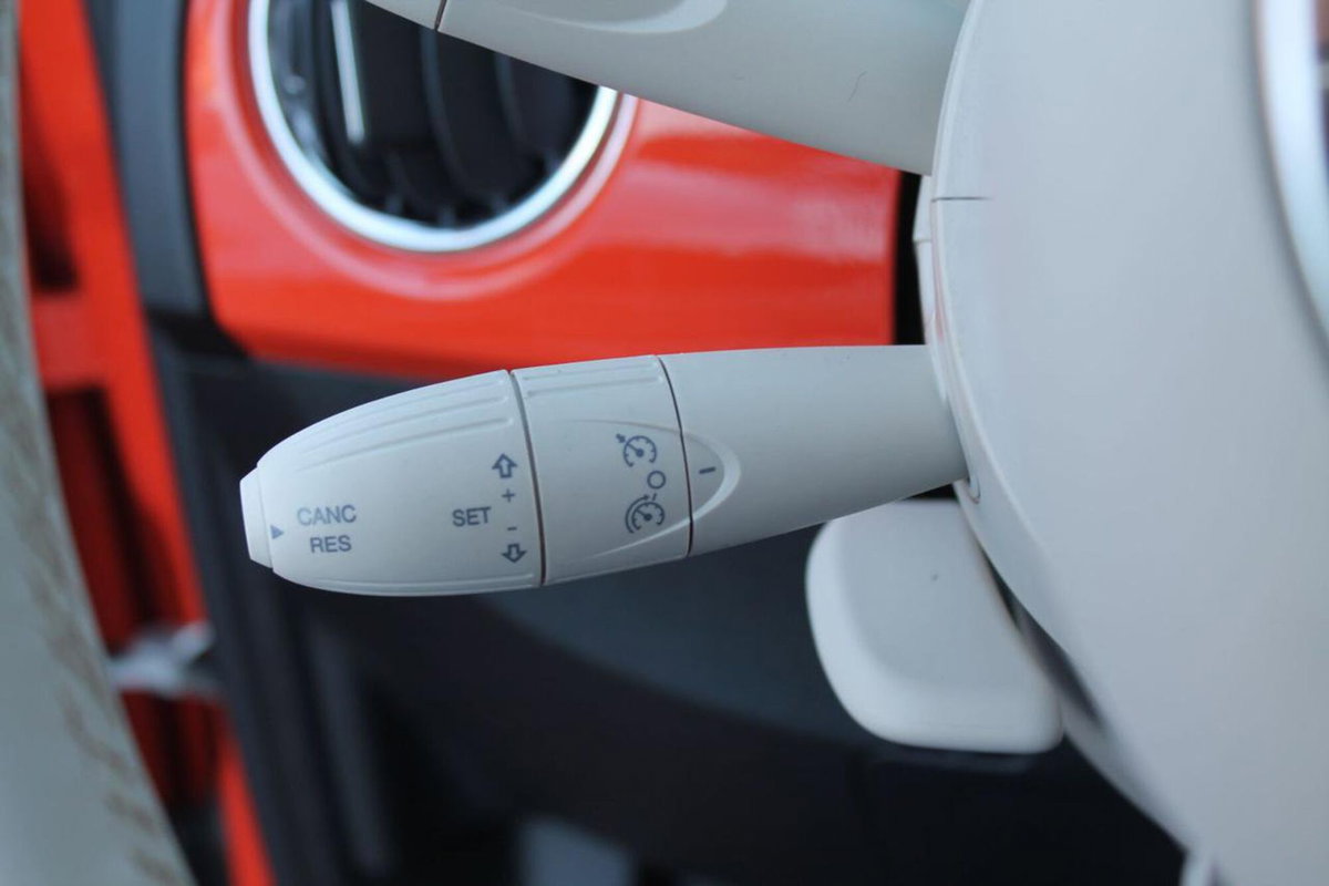 Fiat 500 1.0 Hybrid Club (14)