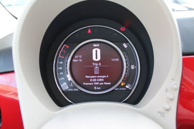 Fiat 500 1.0 Hybrid Dolcevita (12)