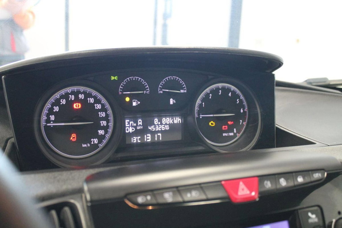Lancia Ypsilon 1.0 FireFly 5 porte S&S Hybrid Ecochic Silver (11)