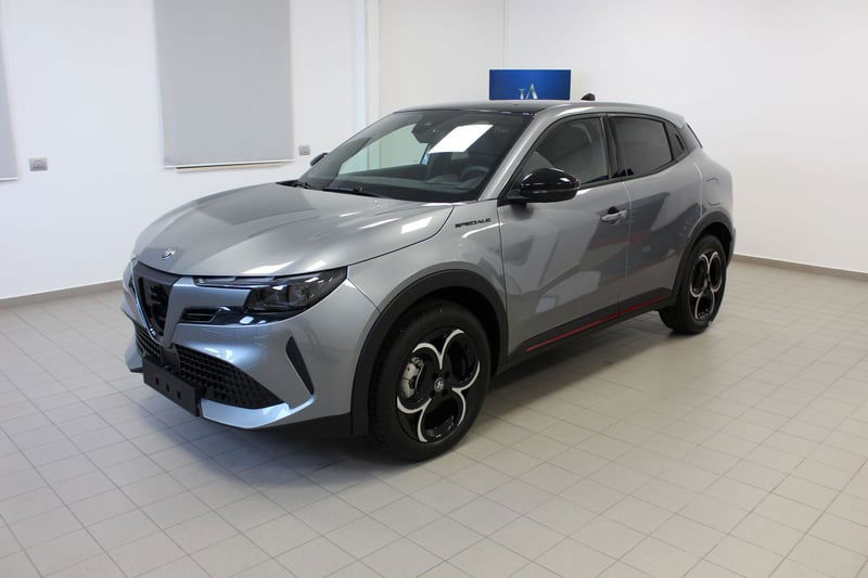 Alfa Romeo Junior 1.2 ibrida Speciale 145cv edct6