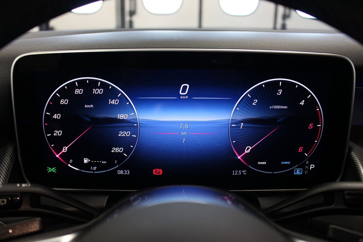 Mercedes-Benz GLC 220 d 4Matic Mild Hybrid AMG Advanced Plus (11)