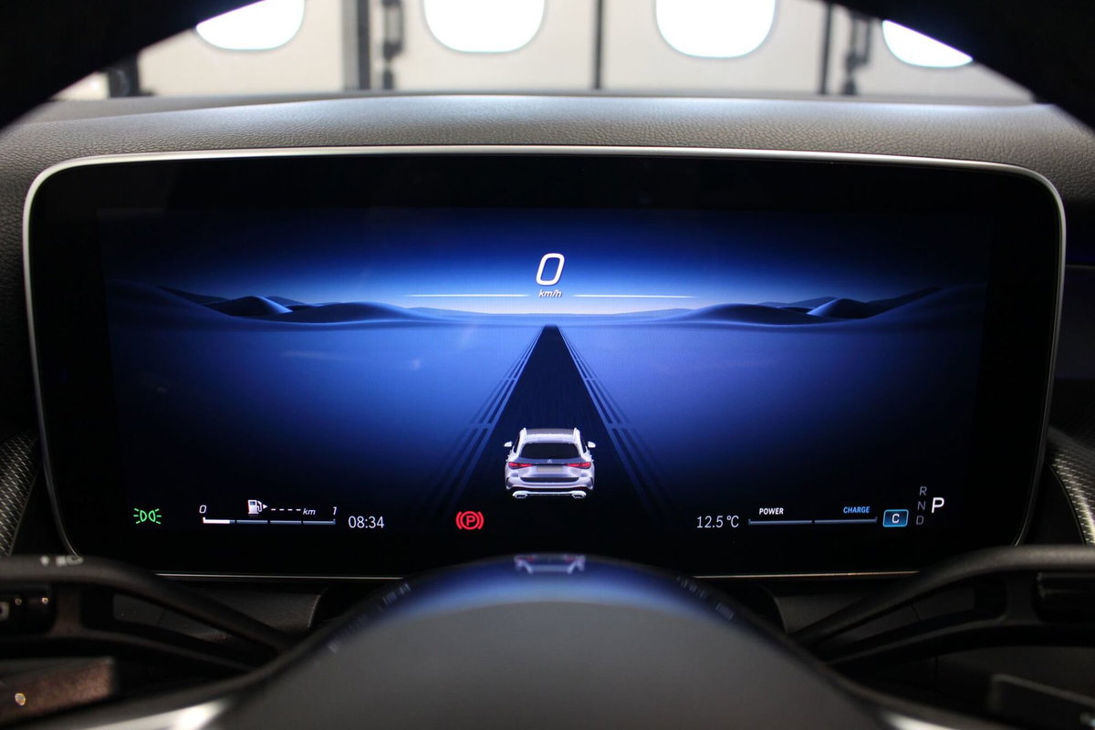 Mercedes-Benz GLC 220 d 4Matic Mild Hybrid AMG Advanced Plus (14)