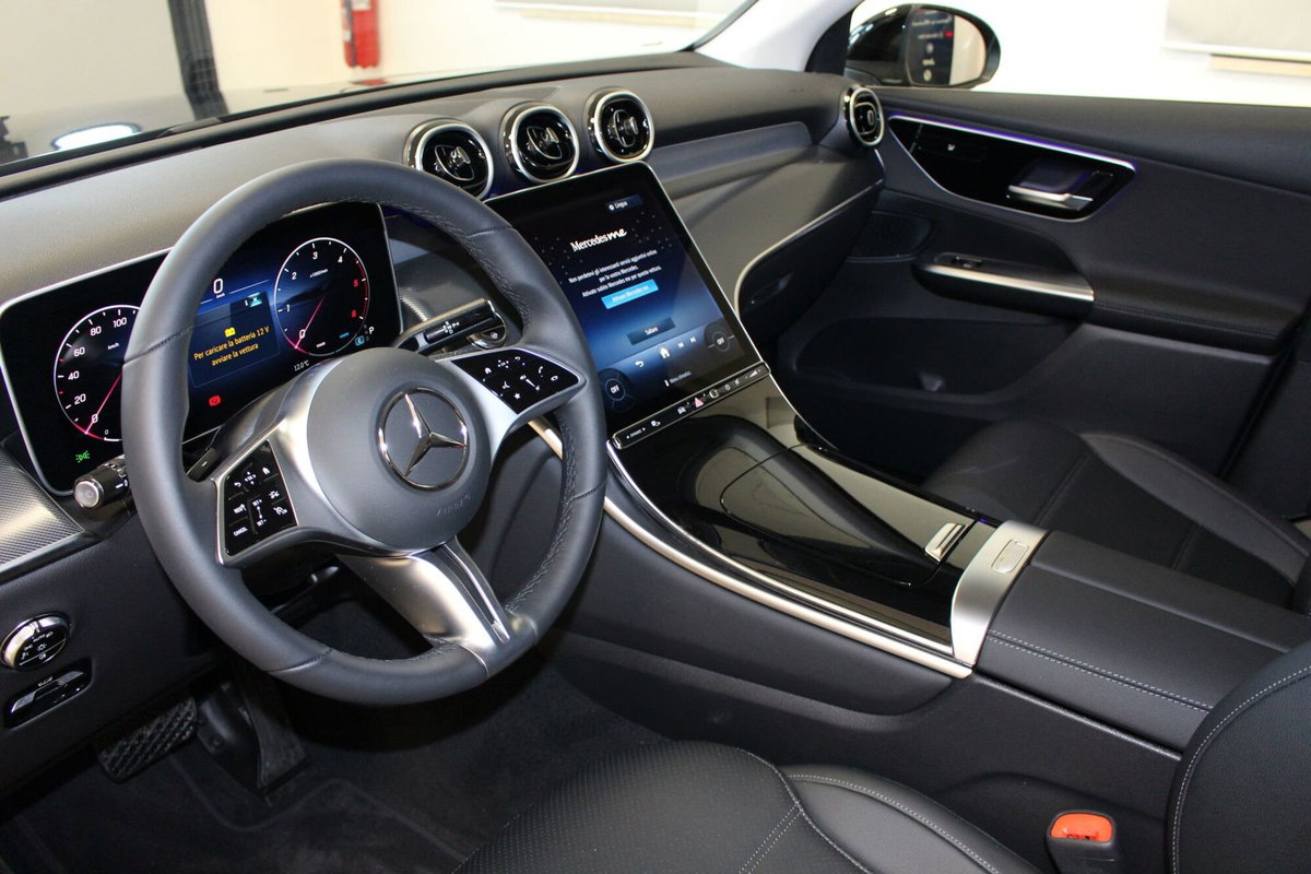 Mercedes-Benz GLC 220 d 4Matic Mild Hybrid AMG Advanced Plus (7)