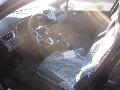 Renault Clio Full Hybrid E-Tech 145 CV 5 porte Techno (13)