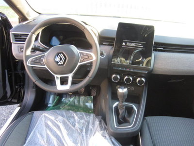 Renault Clio Full Hybrid E-Tech 145 CV 5 porte Techno (14)