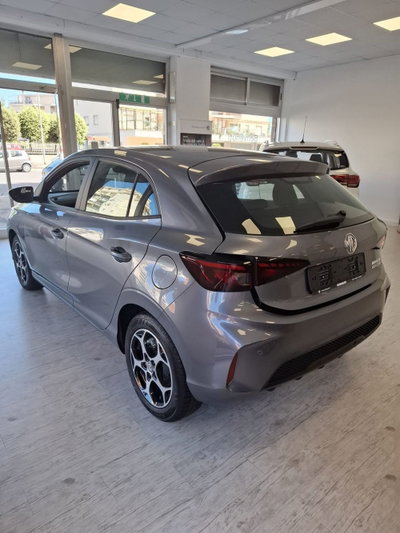 Mg MG3 1.5 hybrid+ Comfort auto (4)