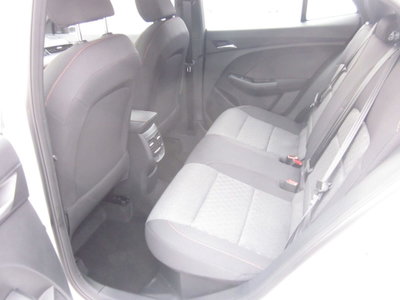Mg MG3 1.5 hybrid+ Comfort auto (17)