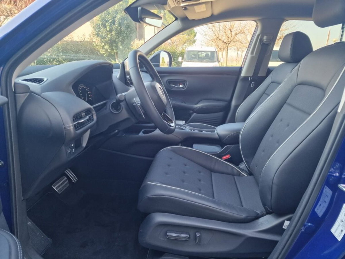 Honda ZR-V 2.0 hev Elegance (11)