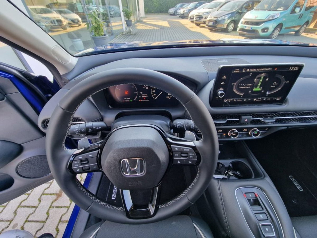 Honda ZR-V 2.0 hev Elegance (14)