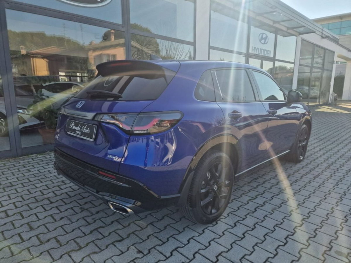 Honda ZR-V 2.0 hev Elegance (5)