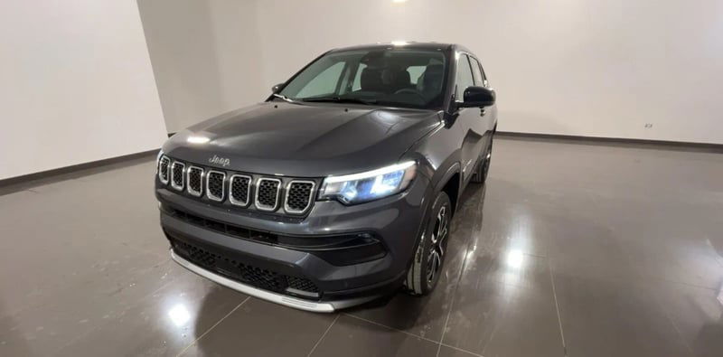 Jeep Compass 1.5 turbo t4 mhev Altitude 2wd 130cv dct