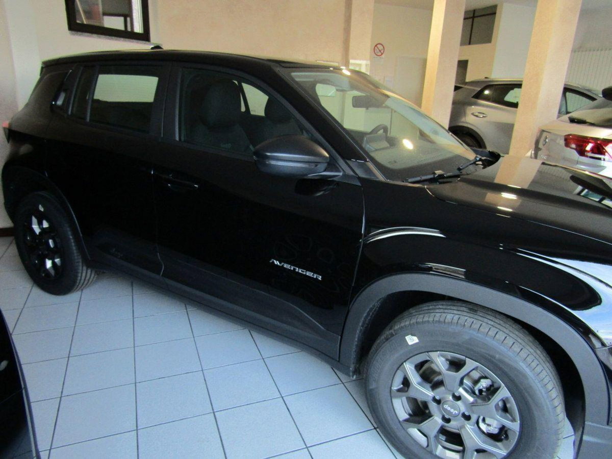 Jeep Avenger 1.2 turbo Longitude fwd 100cv (4)