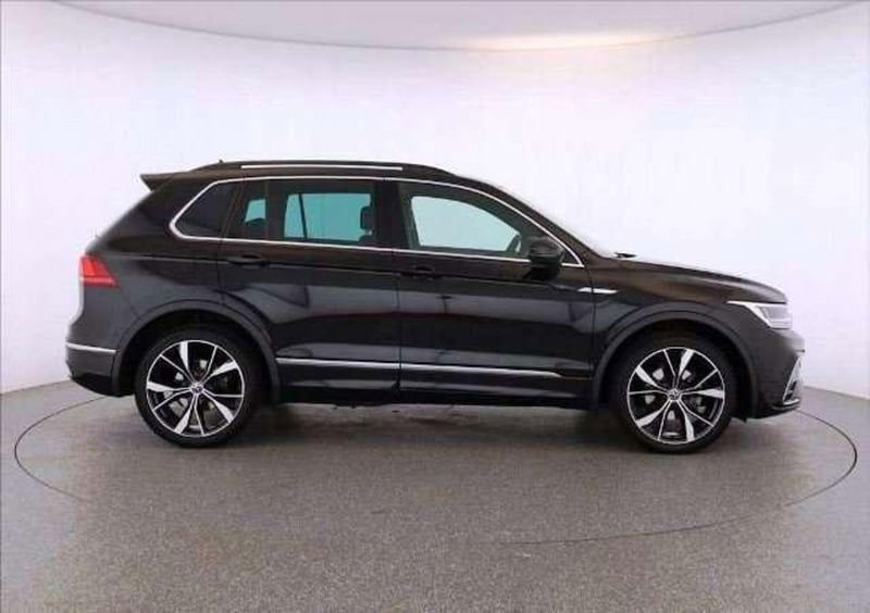Volkswagen Tiguan 2.0 tdi R-Line 150cv dsg