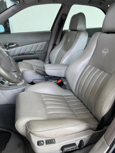 Alfa Romeo 166 2.4 JTD M-JET 20V cat Distinctive (8)