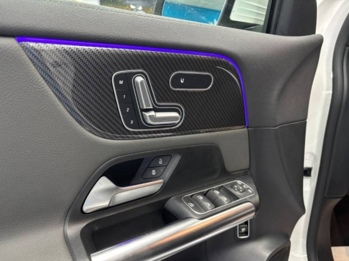 Mercedes-Benz GLA SUV 220 d Edition AMG Line 4matic auto (14)