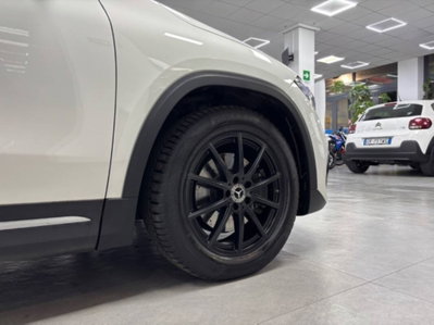 Mercedes-Benz GLA SUV 220 d Edition AMG Line 4matic auto (7)