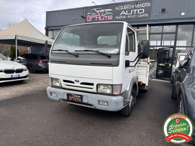 Nissan Cabstar 120.35 3.0 Tdi PL-RG Cabinato L