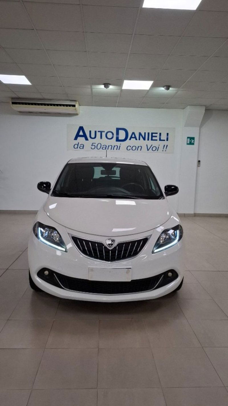 Lancia Ypsilon 1.0 FireFly 5 porte S&S Hybrid Gold Plus