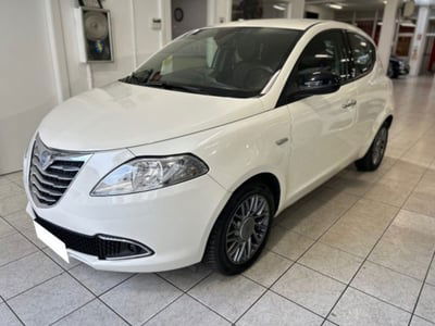 Lancia Ypsilon 0.9 TwinAir 85 CV 5 porte S&S Platinum usata