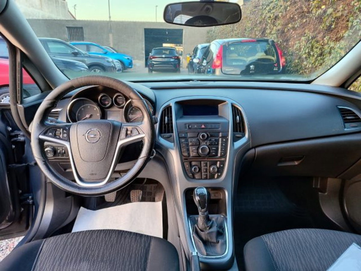Opel Astra Station Wagon 1.7 CDTI 110CV Sports Cosmo (13)