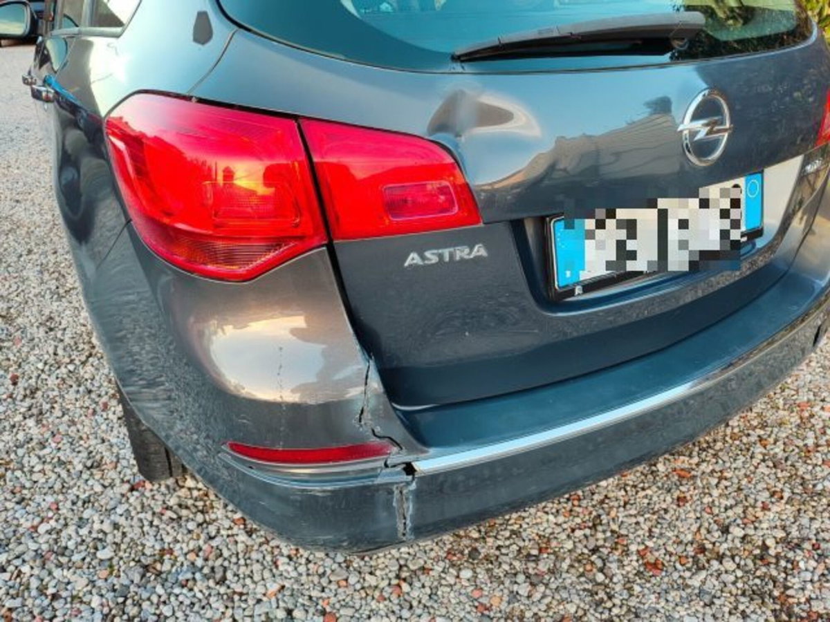 Opel Astra Station Wagon 1.7 CDTI 110CV Sports Cosmo (7)