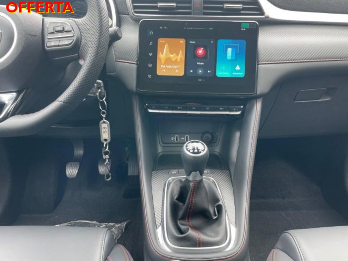Mg ZS ZS 1.5 Luxury (14)