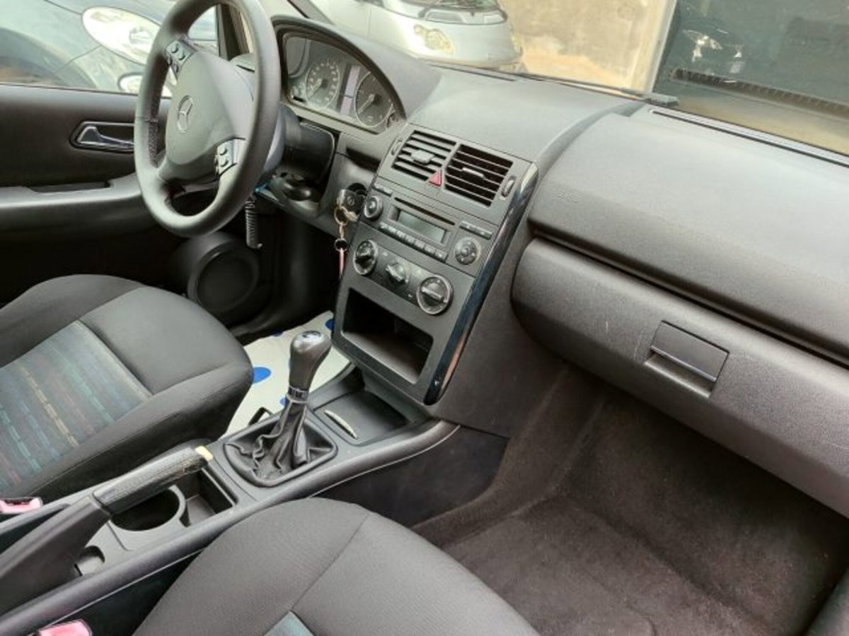 Mercedes-Benz Classe A 180 CDI Classic (12)
