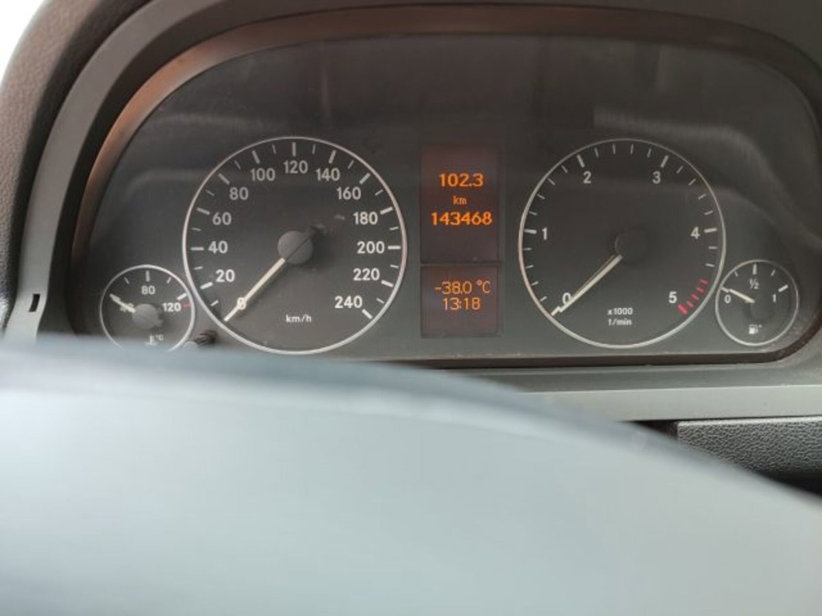 Mercedes-Benz Classe A 180 CDI Classic (15)