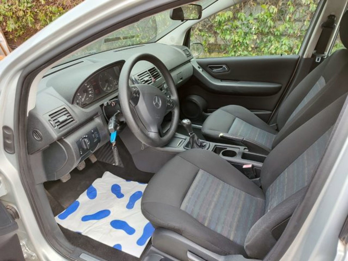 Mercedes-Benz Classe A 180 CDI Classic (7)