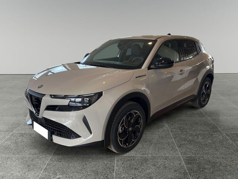 Alfa Romeo Junior elettrica Speciale 156cv