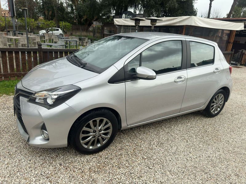 Toyota Yaris 1.0 5 porte Lounge