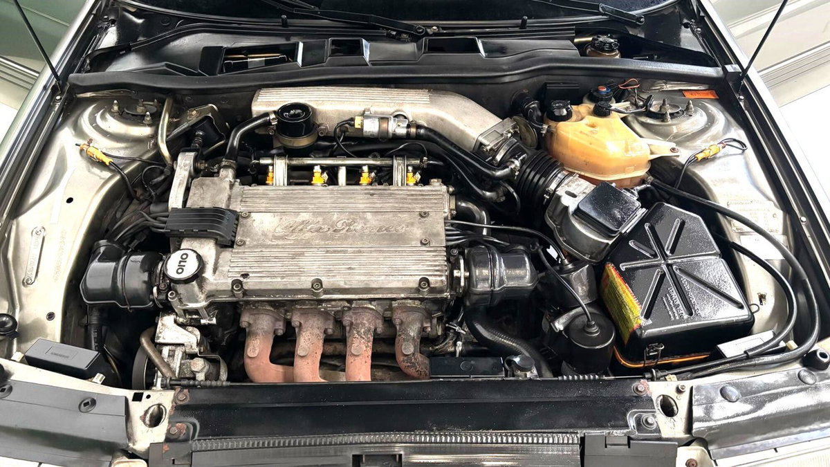 Alfa Romeo 164 2.0i Twin Spark (17)