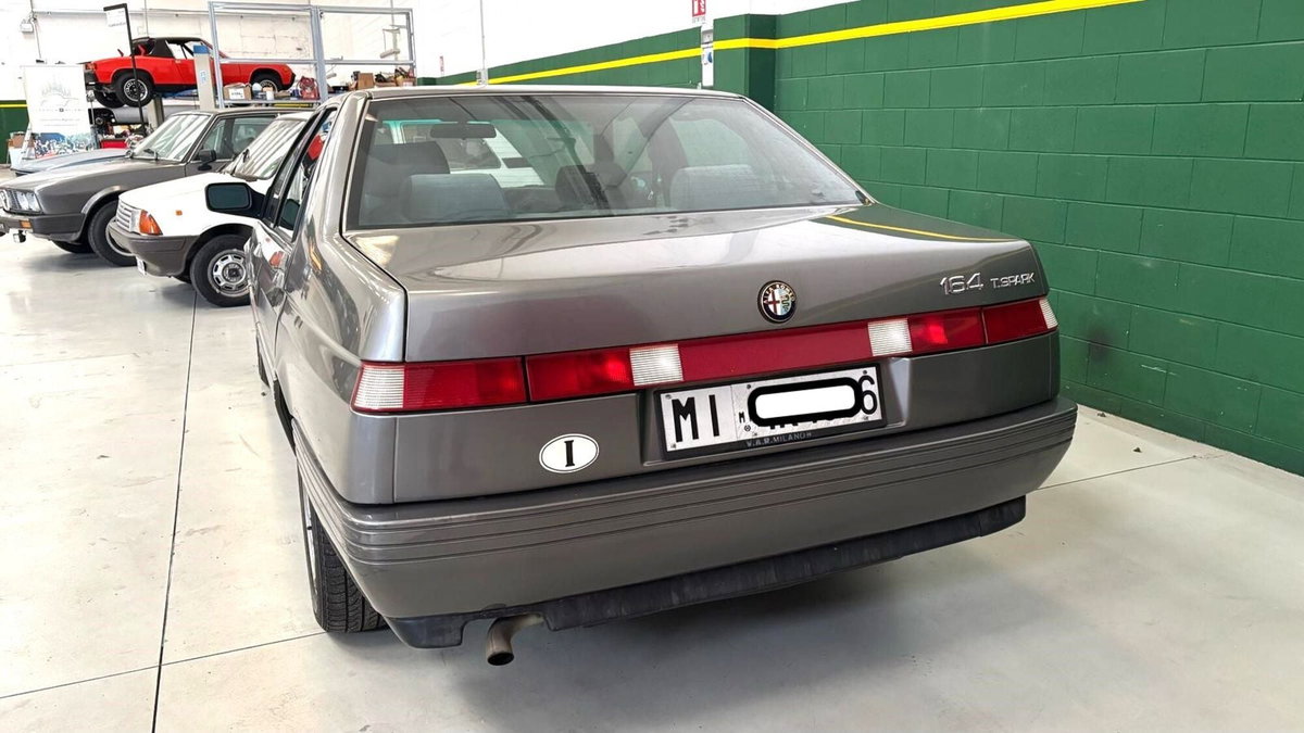 Alfa Romeo 164 2.0i Twin Spark (4)