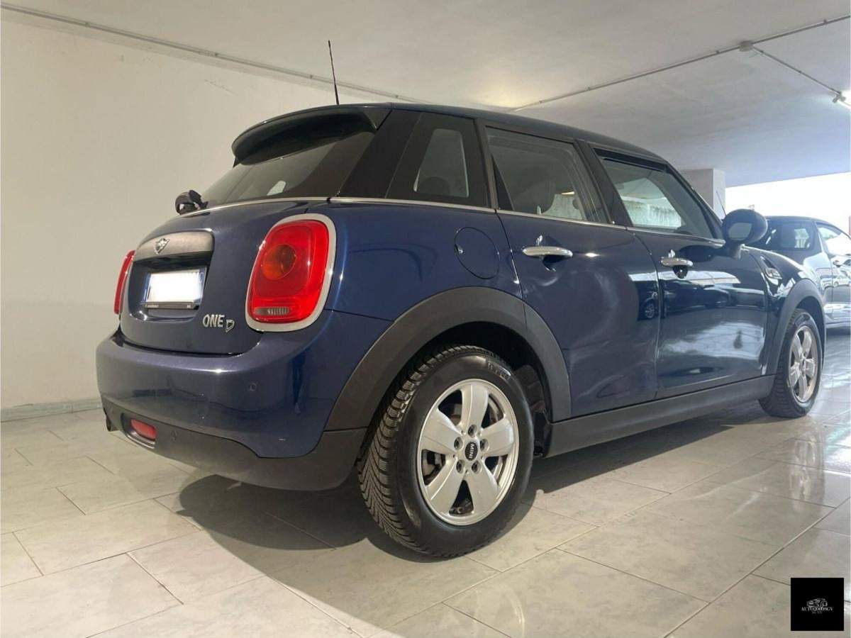 MINI Mini 1.5 One D Boost 5 porte (13)
